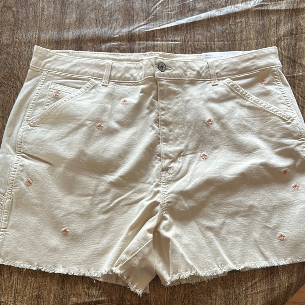 American Eagle Outfitters Cream Bermuda Shorts Distressed Denim